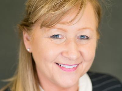 Carol S. Lang headshot