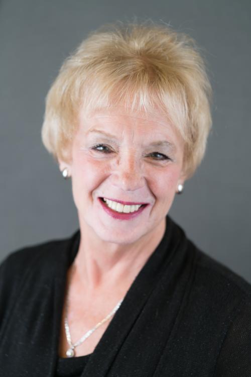 Kate Malliarakis headshot