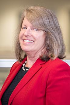 Linda Briggs headshot