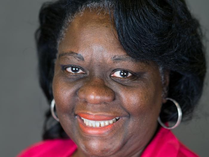 Diane Alston headshot