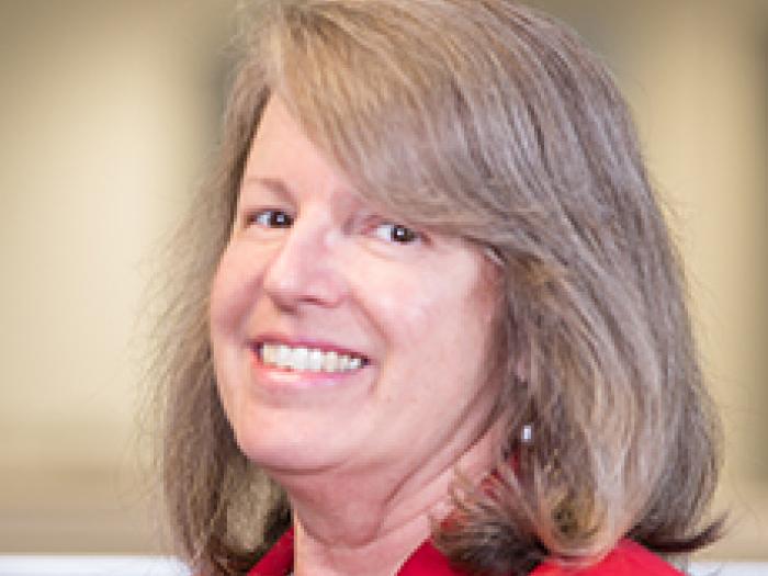 Linda Briggs headshot